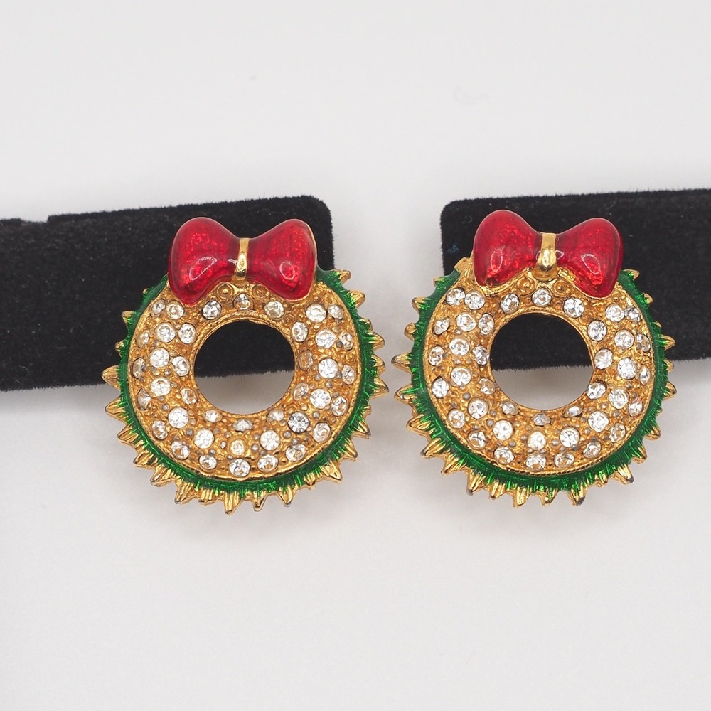 Vintage Christmas Wreath Earrings Enamel Rhinestone Gold Tone